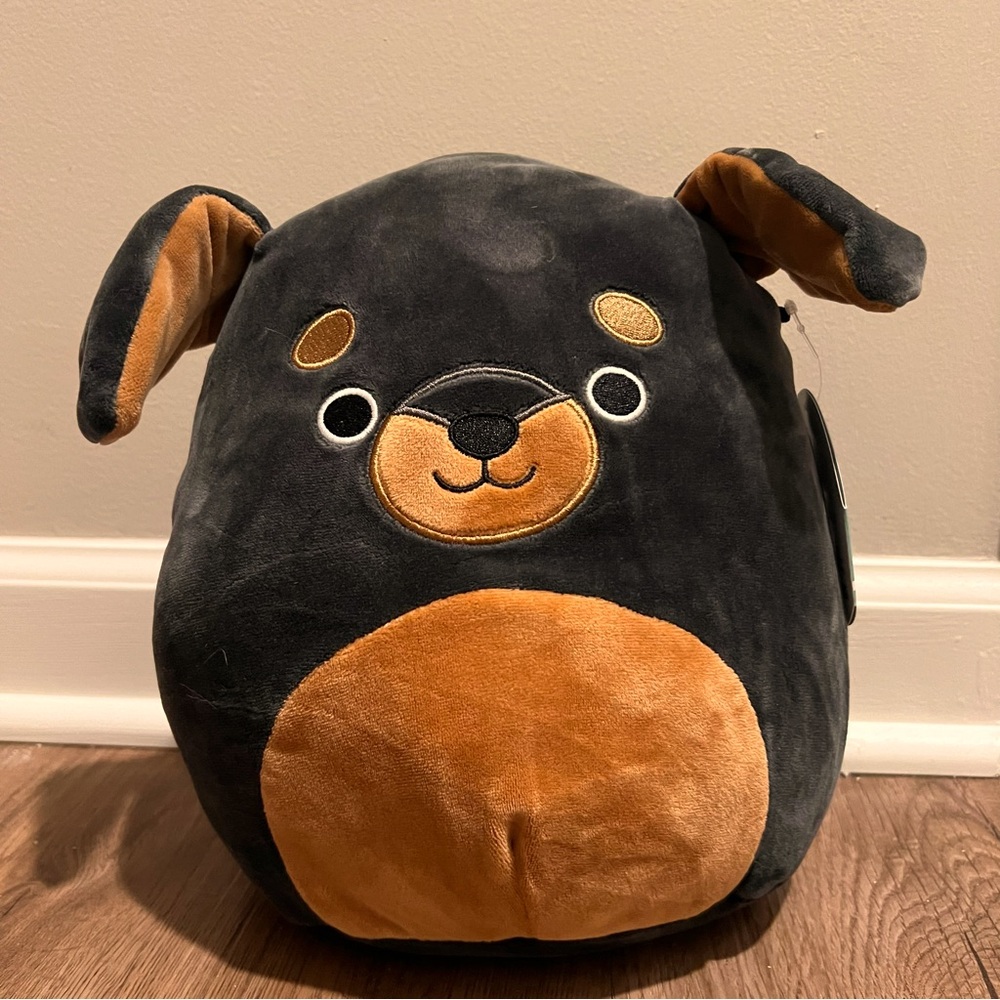 NWT Mateo 10 Inch Dog Squishmallow Rottweiler Plush